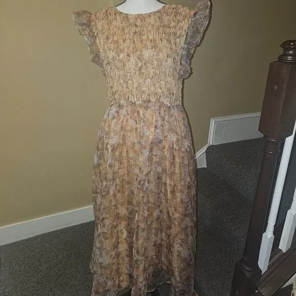 En Saison La Raque Midi Dress NWOT!!!!!!! Size is Large !!!! - Picture 2 of 5